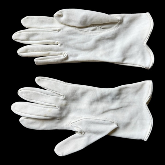 Bundle of Vintage Gloves - Picture 11 of 12